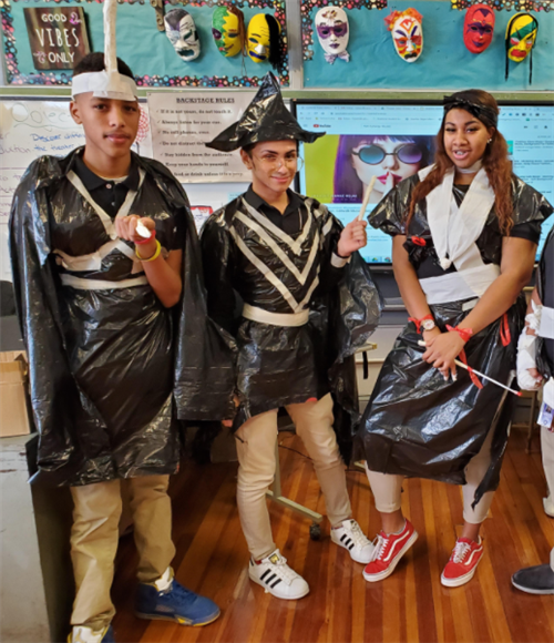 costume 